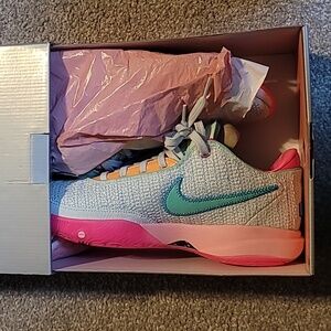 Nike LeBron XX Time Machine